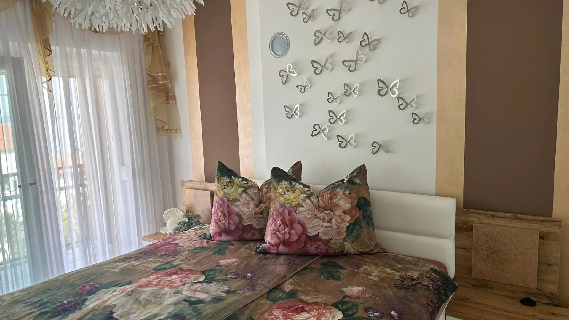 Apartment Ksenija location