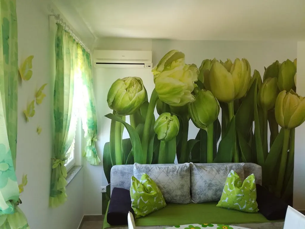 Apartment Ksenija Crikvenica 0*,
